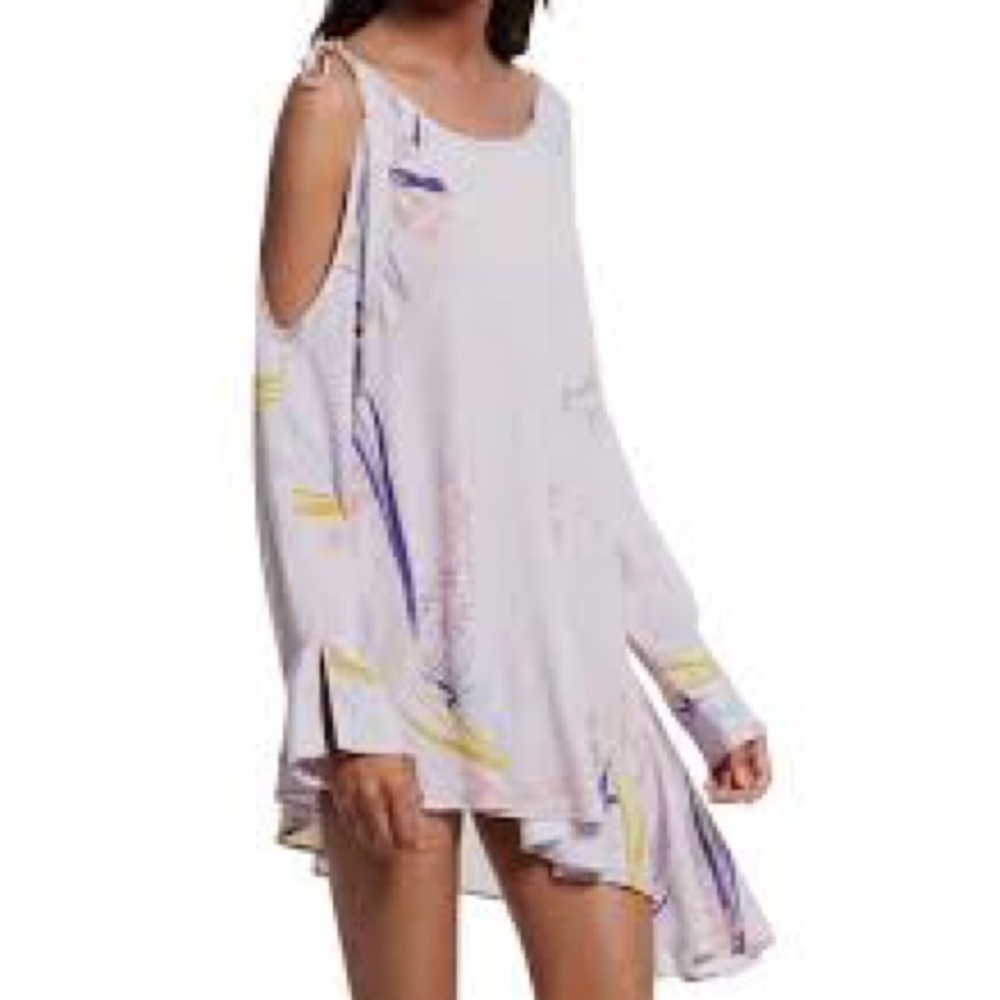 FREE PEOPLE | Clear Skies Cold Shoulder Tunic in Lilac. Size XS